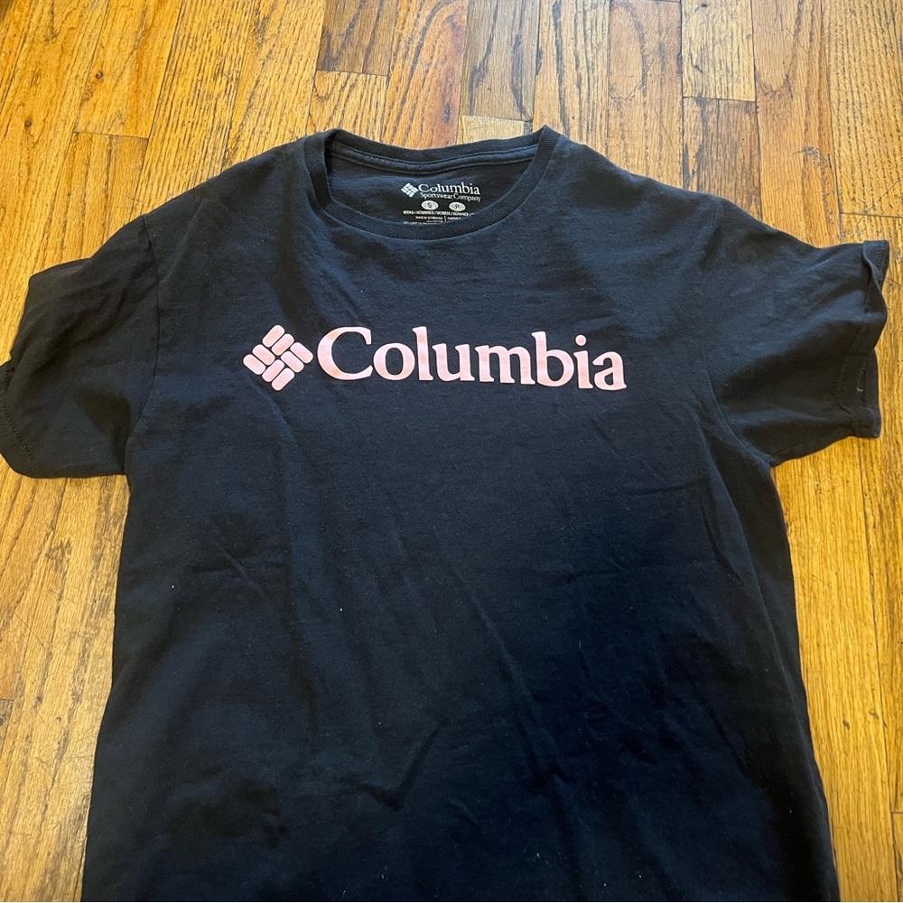 Columbia Black and Pink tee